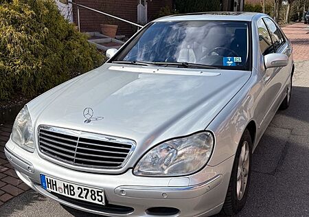 Mercedes-Benz S 320 -
