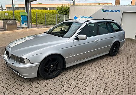BMW 525 5.25d touring Automatik silber 220.736 km