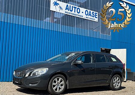 Volvo V60 Kombi**Kinetic**Klima**Navi**HU 01/2026**