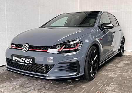 VW Golf Volkswagen VII 2.0 GTI TCR DSG Akrapovic Navi Pano DCC
