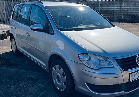 VW Touran Volkswagen Trendline *2.Hand* 7.Sitze Anhängek.*
