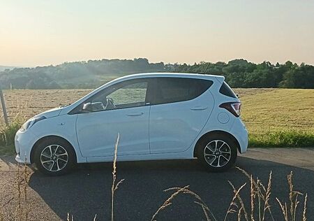Hyundai i10 1.2 YES! YES!
