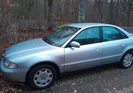 Audi A4 1.8 -