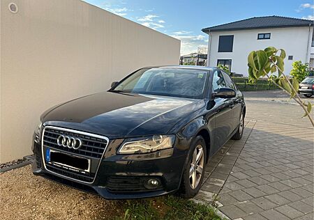 Audi A4 1.8 TFSI 88kw Attraction Attraction
