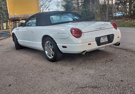 Ford Thunderbird