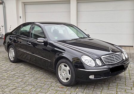 Mercedes-Benz E 320 ELEGANCE Elegance