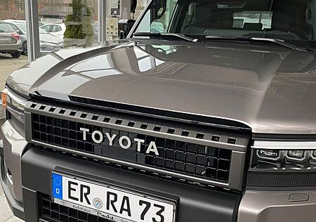 Toyota Land Cruiser Executive 4x4 Leder 2,8 D 151KW
