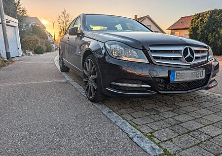 Mercedes-Benz C 220 CDI BlueEFFICIENCY AVANTGARDE Automatik