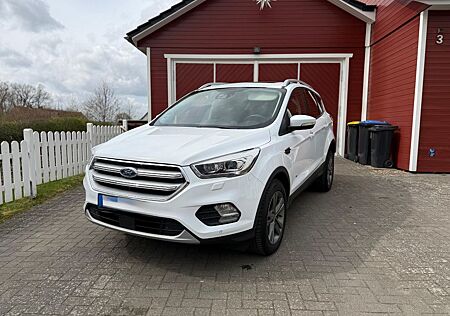 Ford Kuga 2,0 TDCi 4x4 110kW Titanium PowerShift ...