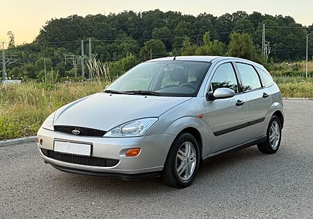 Ford Focus 1.6 Tüv Neu Zahnriemen Neu 50.000KM ORIG.