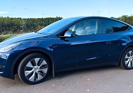 Tesla Model Y Long Range AWD - 1. Hand - Garantie 2031