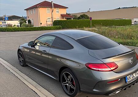 Mercedes-Benz C 250 AMG Line Autom. AMG Line