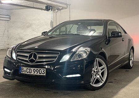 Mercedes-Benz E 250 Coupé AMG-STY MEMORY KEYLESS PANO KAMERA