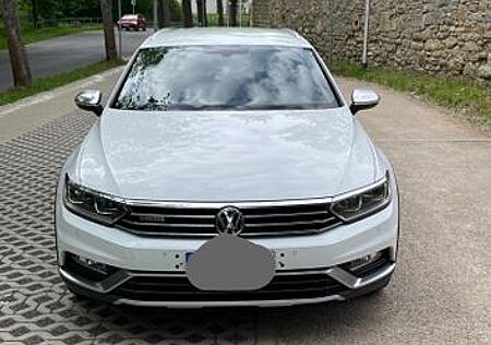 VW Passat Alltrack Volkswagen 2.0 TDI SCR 140kW DSG 4MOT A...