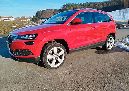 Skoda Karoq Benzin 1,5 TSI DSG NAVI LED KAM DAB ACC
