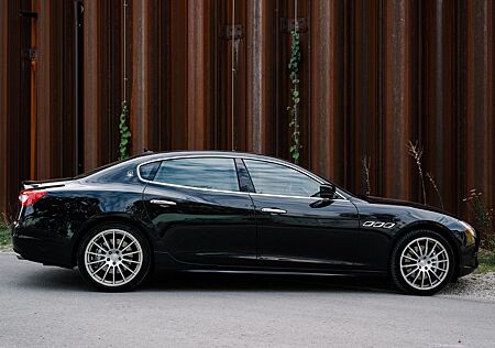 Maserati Quattroporte 3.0 V6 GranLusso S Q4 Automatik...