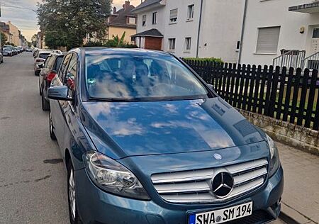 Mercedes-Benz B 200 CDI - 2012 TOP ZUSTAND