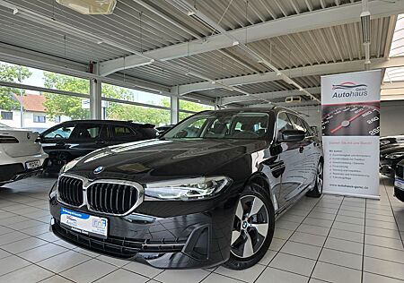 BMW 520d Touring Ambiente Live Cockpit DAB Radio