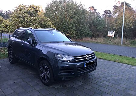 VW Touareg Volkswagen 3.0 V6 TDI Tiptronic BMT Terrain Tec...