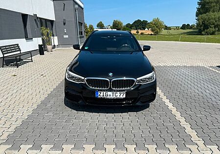 BMW 540d xDrive Touring - VOLL - Garantie