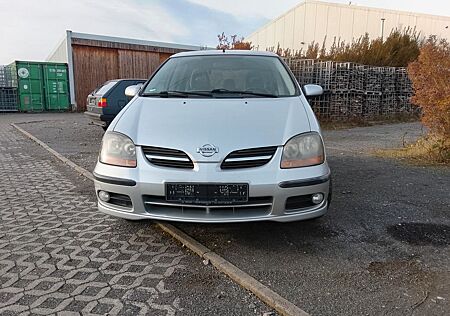 Nissan Almera Tino 1,8 I -