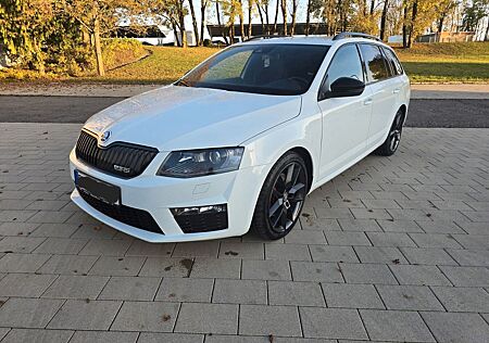 Skoda Octavia 2.0 TDI DSG 4x4 RS Combi RS Challenge