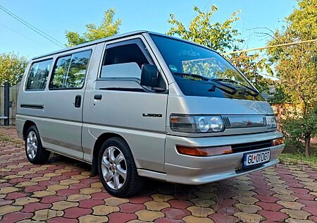 Mitsubishi L300 2.0 Bus Oldtimer 8+1 very good condition