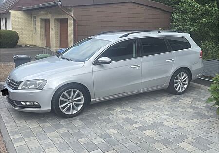 VW Passat Variant Volkswagen 2.0 TDI 130kW Highline BMT Va...
