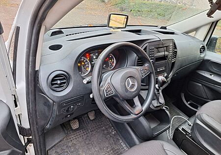 Mercedes-Benz Vito Transporter