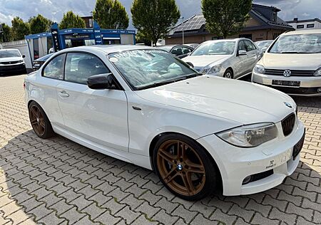 BMW 125i Coupe M-Paket Leder Navi Xenon