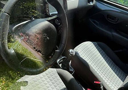 Peugeot 108 TOP! Style VTi 72 STOP & START TOP! Style