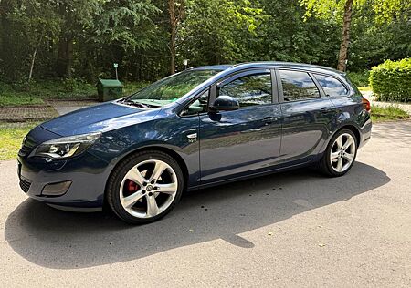Opel Astra Sports Tourer OPC Line Turbo Sport 132kW