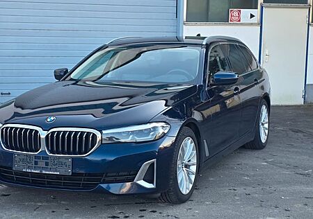 BMW 520d xDrive INDIVIDUAL,MASSAGE,H&K