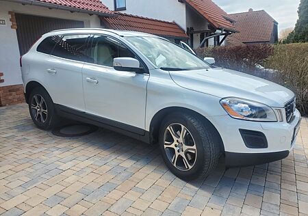 Volvo XC 60 XC60 D4 AWD Momentum Momentum