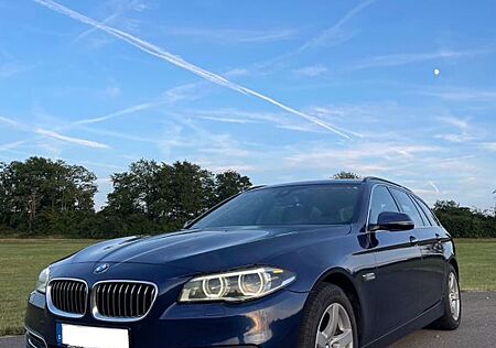 BMW 535d Touring A Luxury Line Luxury Line