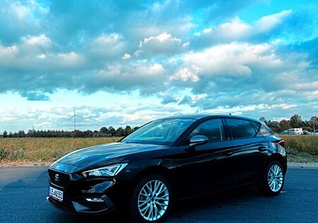 Seat Leon gebraucht kaufen Seat Leon 1.0 eTSI 81kW FR Plus DSG FR Plus