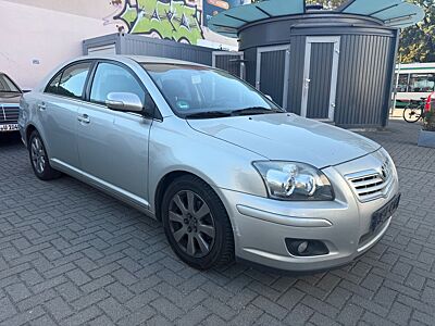 Toyota Avensis 1.8 VVT-i Liftback *Navi/Klimaautomatik*