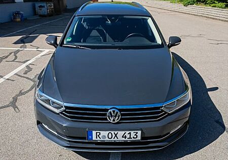 VW Passat Variant Volkswagen 2.0 TDI SCR 140kW DSG Highlin...