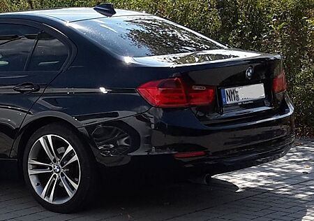 BMW 320d Sport Line Sport Line
