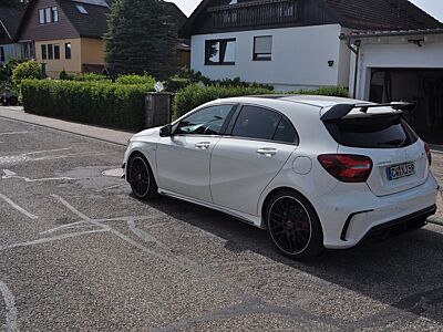Mercedes-Benz A 45 AMG Mercedes-AMG A 45 4MATIC DCT Merced...