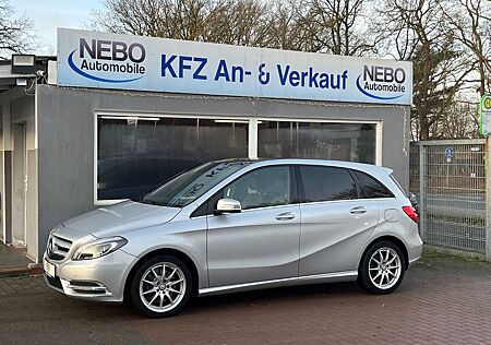 Mercedes-Benz B 220 4Matic Panorama-Dach Bi-Xenon Sport-Paket
