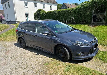Ford Focus 1,0 EcoBoost 92kW SYNC,ZHW,NAVI,SHZ,PDC,