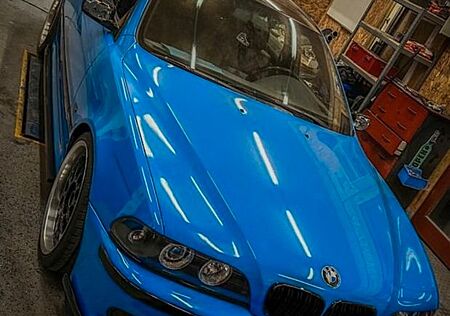 BMW 523i NEU TÜV COSTUM AUFBAU STERNENHIMMEL, TUNING