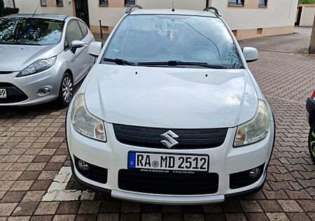 Suzuki SX4 S-Cross SX4 TOP ZUSTAND alles steht im Beschreibung