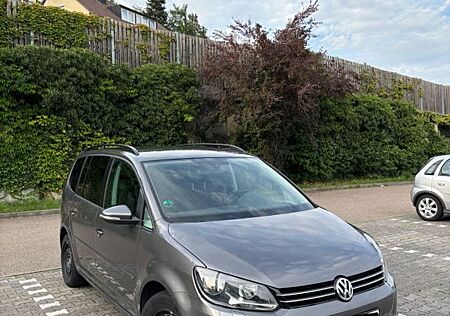 VW Touran Volkswagen 1.6 TDI Comfortline | AHK | PDC | 5-Sitze