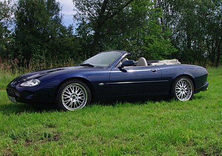 Jaguar XK8 Cabriolet -
