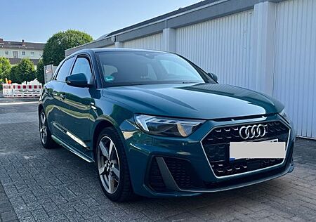 Audi A1 40 TFSI S Line S tronic Sportback 8x bereift