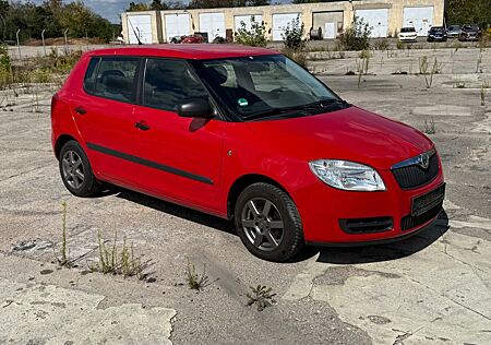 Skoda Fabia 1.2l 44kW TÜV/Service Neu