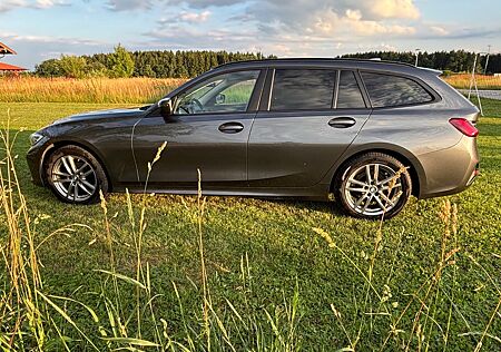 BMW 318i Touring Advantage Auto Advantage