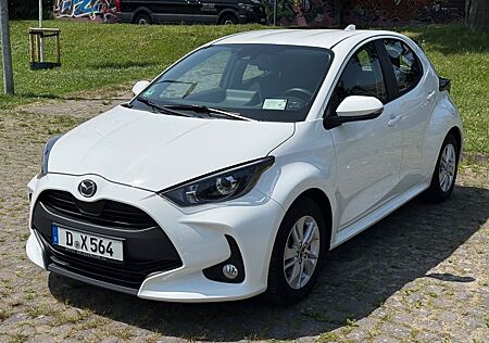 Toyota Yaris gebraucht kaufen Toyota Yaris Mazda 2 Hybrid Agile baugl. 1.5-l-VVT-i